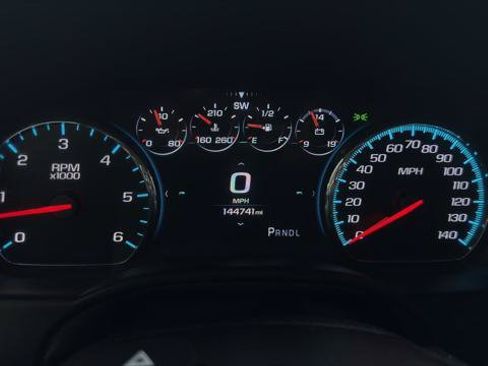 Used 2017 GMC Yukon SLT AWD/4WD image 26