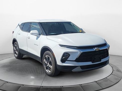 Used 2023 Chevrolet Blazer LT AWD/4WD image 7