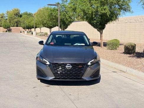 Used 2025 Nissan Altima 2.5 SR image 5