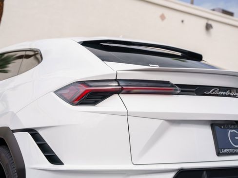 Used 2023 Lamborghini Urus S image 26