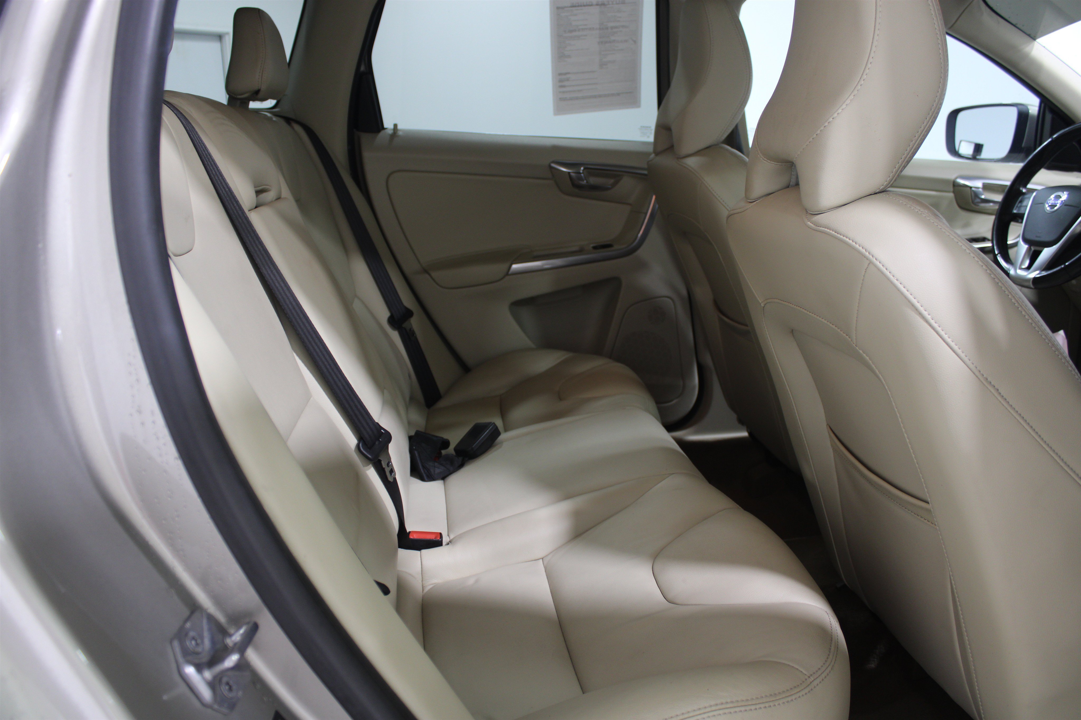 Used 2015 Volvo XC60 T5 Premier Plus FWD image 31