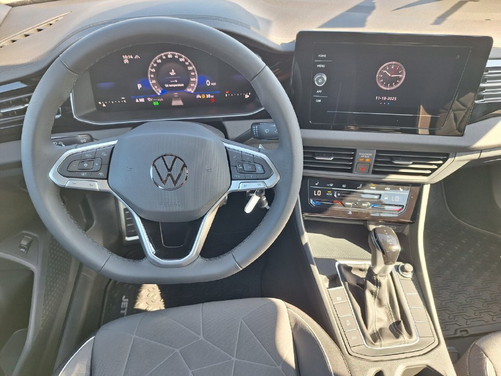 Used 2026 Volkswagen Jetta Sport FWD image 19