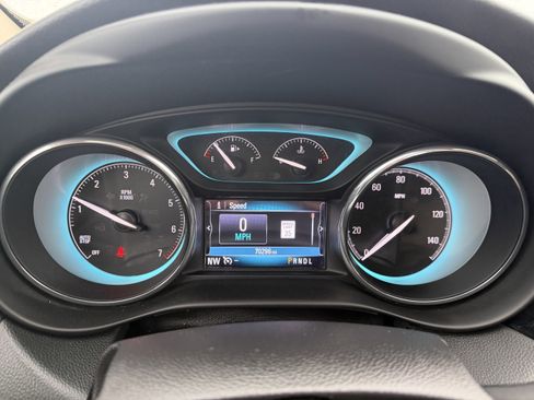 Used 2017 Buick Envision Essence image 18