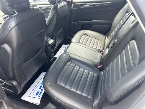Used 2013 Ford Fusion SE FWD image 20
