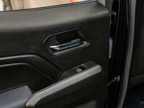 Used 2024 Chevrolet Colorado Z71 w/ Z71 Convenience Package 2 image 87