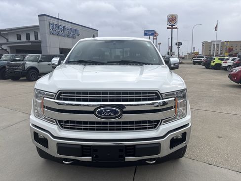 Used 2020 Ford F150 Lariat image 2