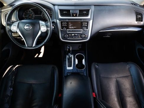 Used 2017 Nissan Altima 2.5 SL image 2