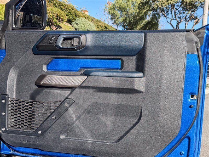 Used 2021 Ford Bronco First Edition AWD/4WD image 37