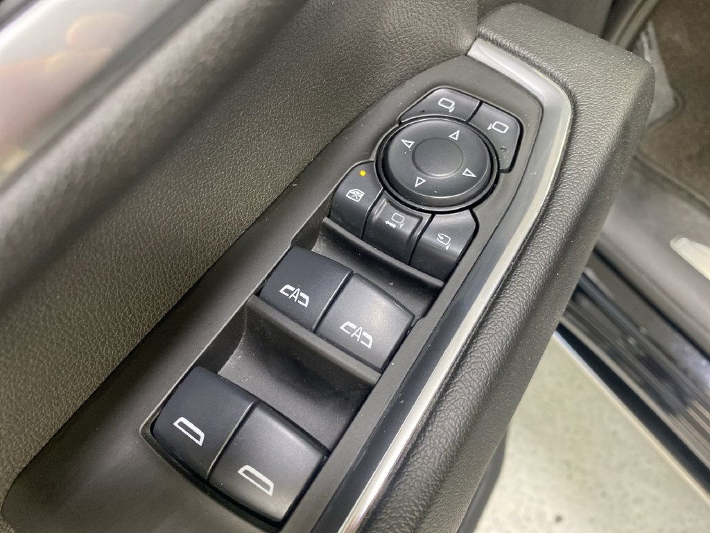 Used 2025 Chevrolet Silverado 3500 High Country AWD/4WD image 31