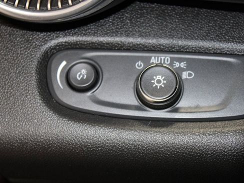 Used 2024 Chevrolet Trax ACTIV w/ Driver Confidence Package image 36