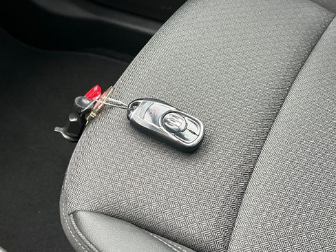 Used 2025 Buick Encore GX Preferred image 22