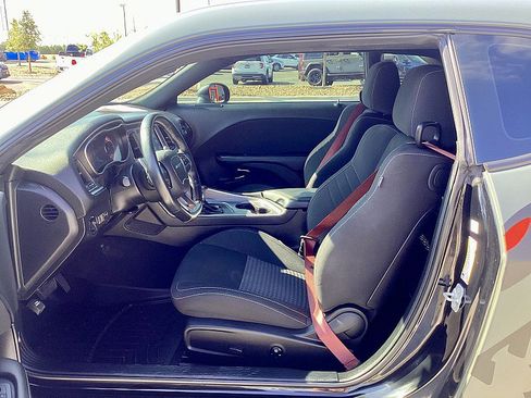 Used 2022 Dodge Challenger SRT Hellcat Redeye image 16