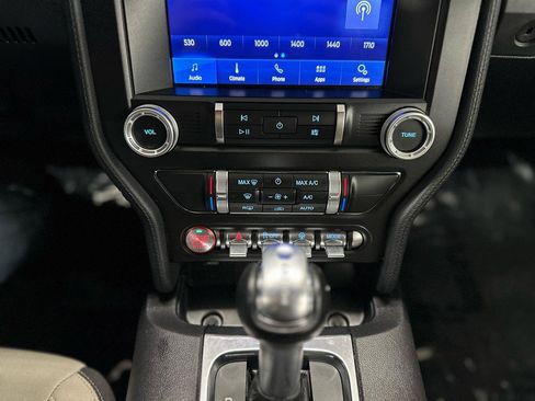 Used 2019 Ford Mustang Convertible w/ Equipment Group 101A image 17