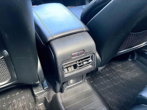 Used 2021 Lincoln Corsair AWD w/ Premium Package image 33