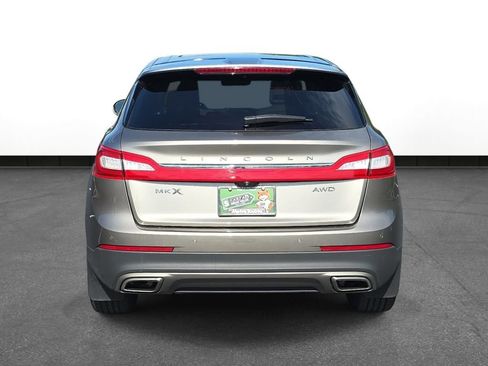 Used 2017 Lincoln MKX Reserve w/ Lincoln MKX Climate Package AWD/4WD image 7
