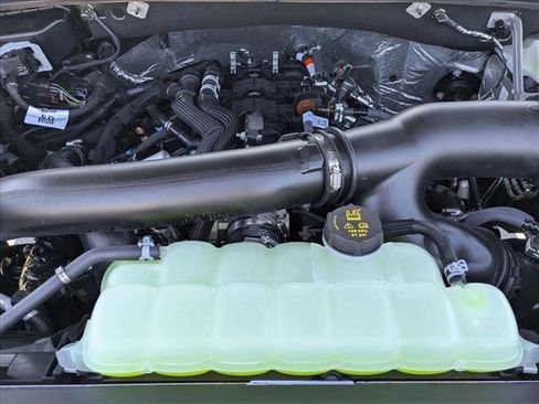 New 2026 Ford Expedition Active image 16