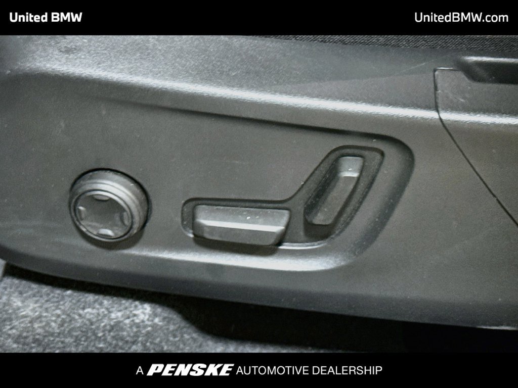 Used 2024 Volvo XC40 B5 Plus w/ Protection Package Premier AWD/4WD image 11