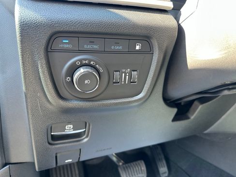 Used 2022 Jeep Grand Cherokee Limited 4xe AWD/4WD image 15