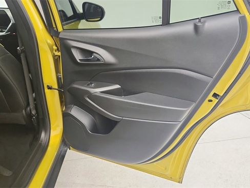 Used 2024 Chevrolet Trax ACTIV w/ Driver Confidence Package image 34