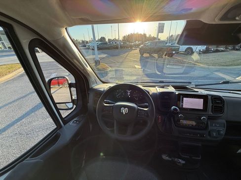 New 2026 RAM ProMaster 2500 w/ Convenience Group FWD image 14