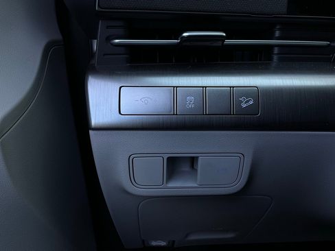 Used 2025 Hyundai Kona SEL image 22