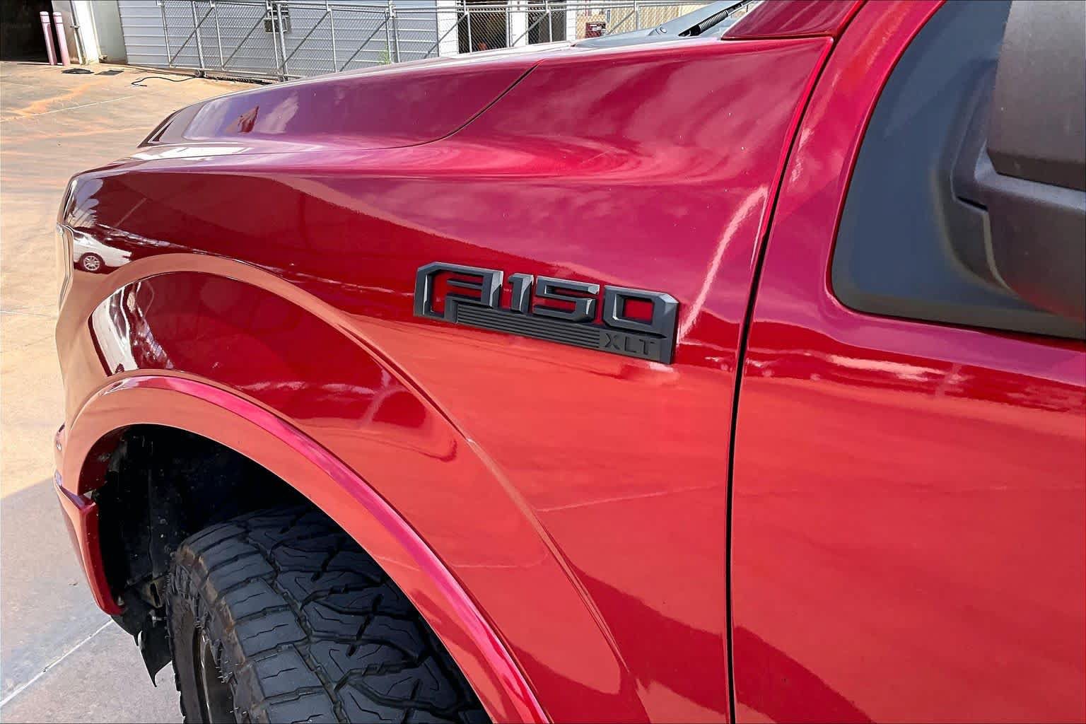 Used 2020 Ford F150 XLT w/ Equipment Group 302A Luxury AWD/4WD image 32