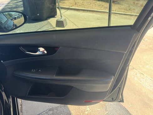 Used 2019 Kia Forte S FWD image 16