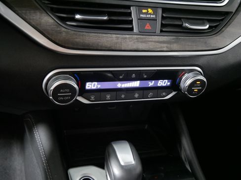 Used 2023 Nissan Altima 2.5 SL AWD/4WD image 23