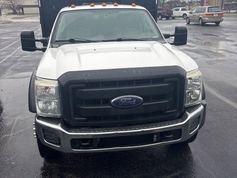 Used 2016 Ford F550 2WD Regular Cab Super Duty image 2
