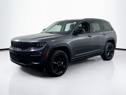 Used 2023 Jeep Grand Cherokee Limited w/ Black Appearance Package