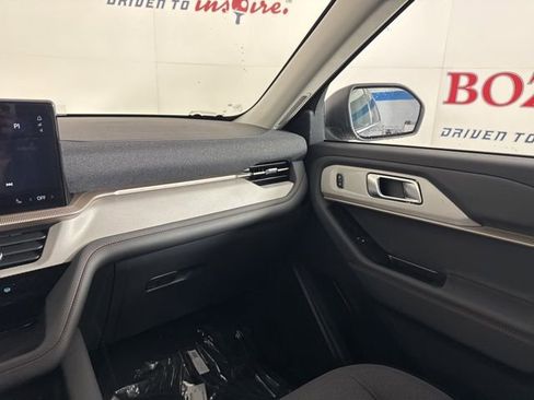 New 2026 Ford Explorer Active image 13
