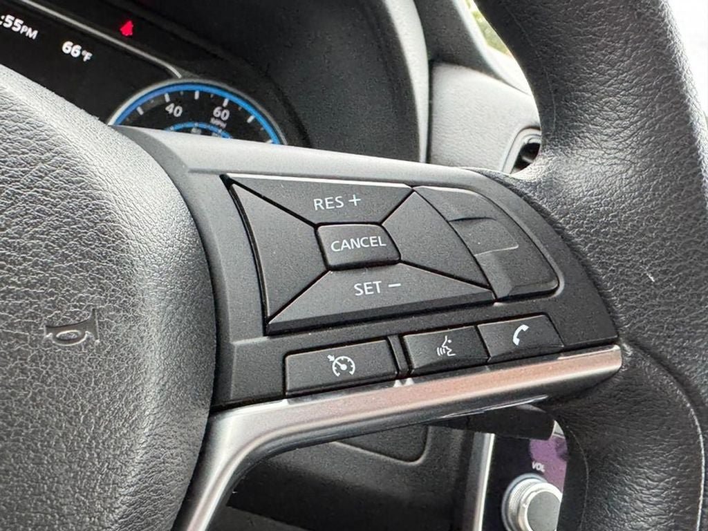 Used 2025 Nissan Leaf S FWD image 19