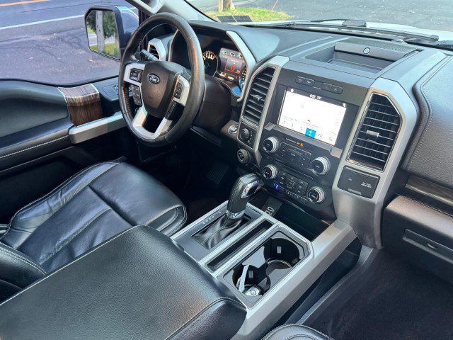 Used 2018 Ford F150 Lariat w/ Equipment Group 502A Luxury AWD/4WD image 20