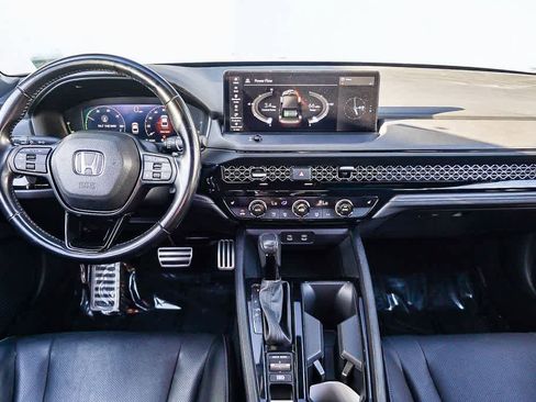 Used 2023 Honda Accord Sport image 12