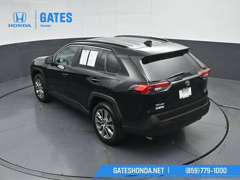 Used 2019 Toyota RAV4 XLE Premium w/ Cold Weather Package AWD/4WD image 51