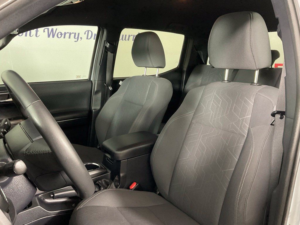 Used 2019 Toyota Tacoma TRD Sport RWD image 14
