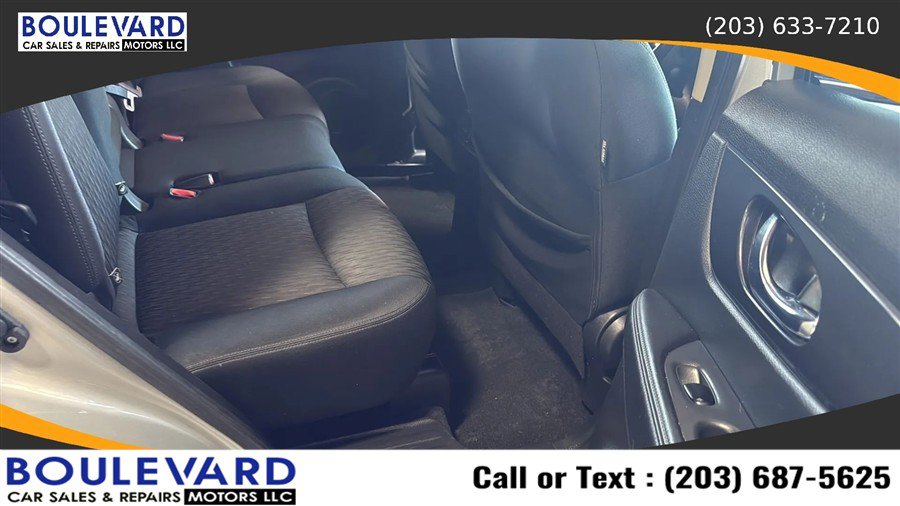 Used 2020 Nissan Rogue SV w/ Sun & Sound Touring Package AWD/4WD image 37