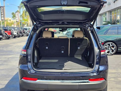 Used 2023 Jeep Grand Cherokee 4WD 4xe w/ Luxury Tech Group II image 7