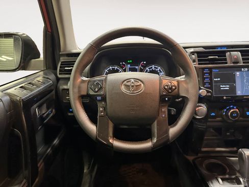 Used 2020 Toyota 4Runner Venture image 14