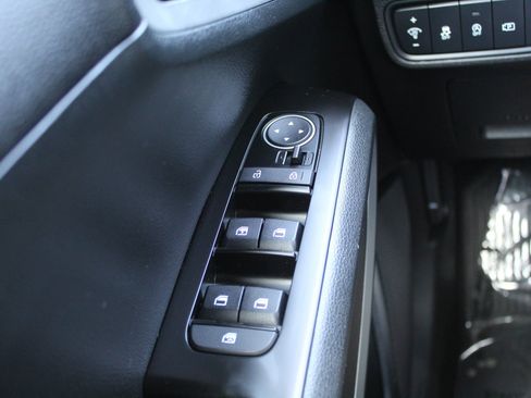 Used 2023 Kia Soul S FWD image 24