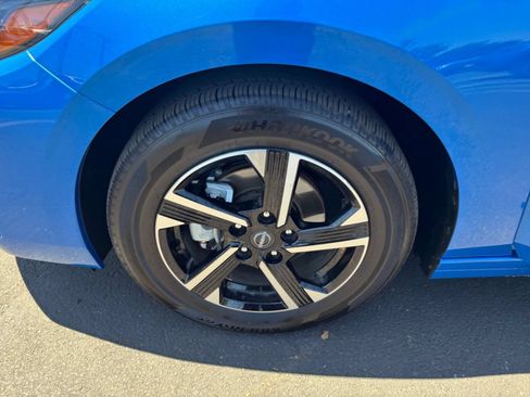 Used 2025 Nissan Sentra SV FWD image 28