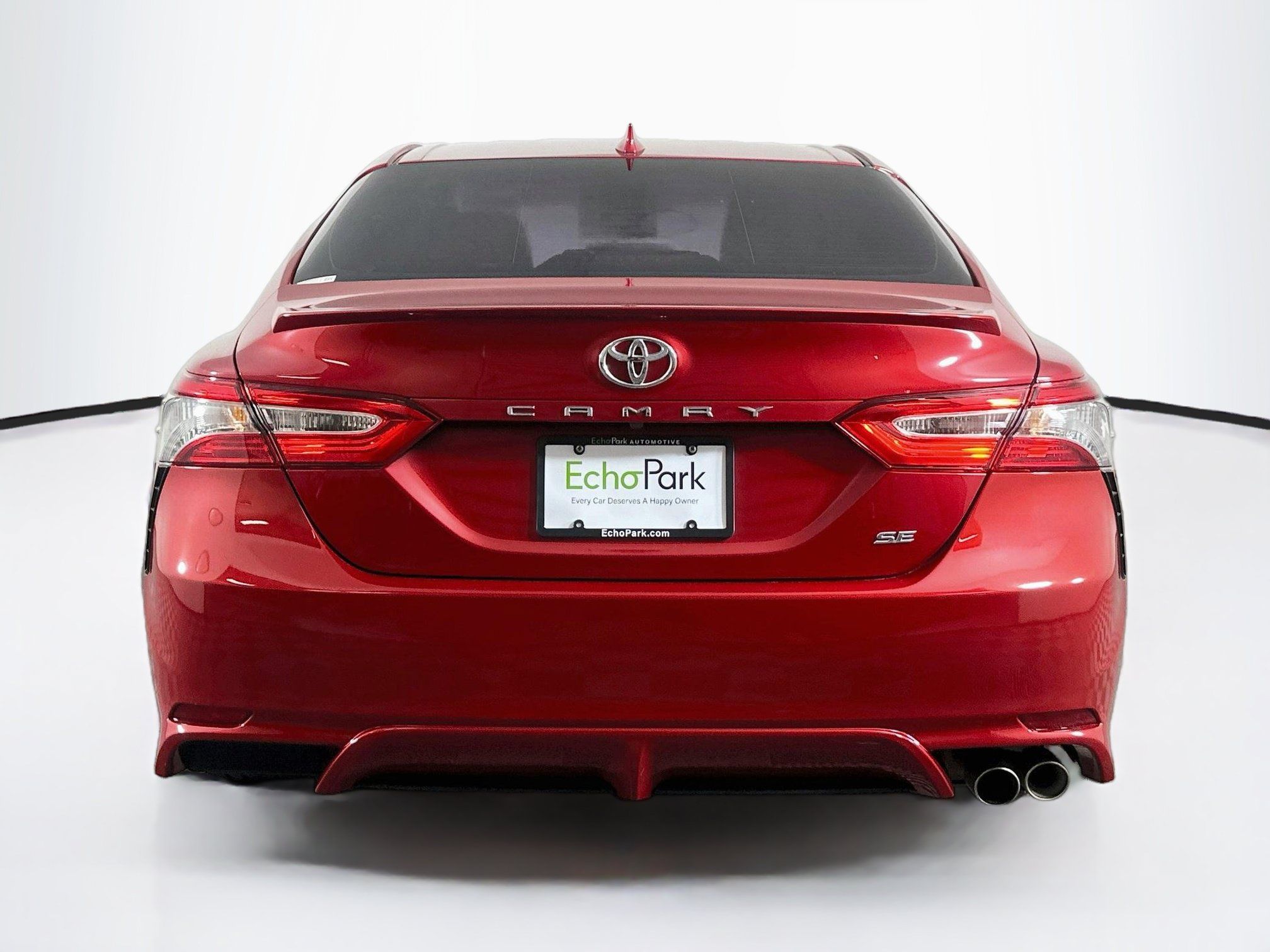 Used 2019 Toyota Camry SE w/ Carpet Mat Package FWD image 7
