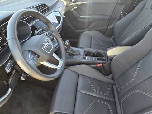 Certified 2025 Audi Q3 2.0T Premium w/ Convenience Package image 15