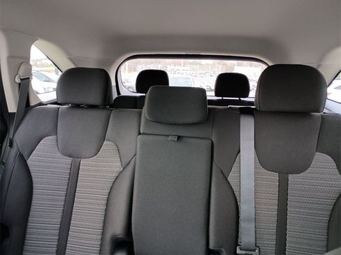 New 2026 Kia Sorento LX image 13