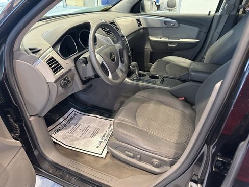 Used 2011 Chevrolet Traverse LT w/ Personal Connectivity Package image 7