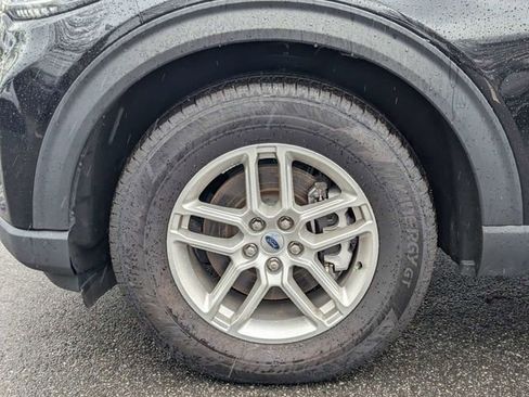 Used 2025 Ford Explorer Active RWD image 13