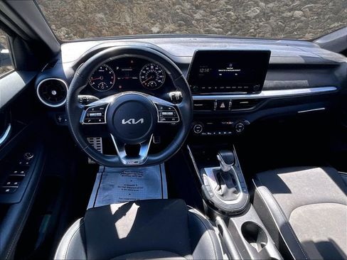 Used 2023 Kia Forte GT-Line FWD image 4