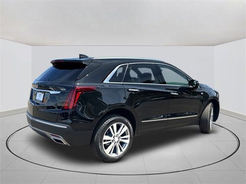 New 2025 Cadillac XT5 Premium Luxury image 11