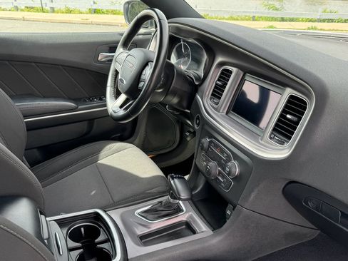 Used 2022 Dodge Charger SXT image 21