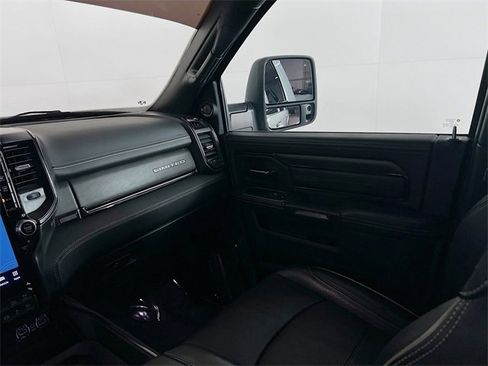 Used 2024 RAM 2500 Limited image 22